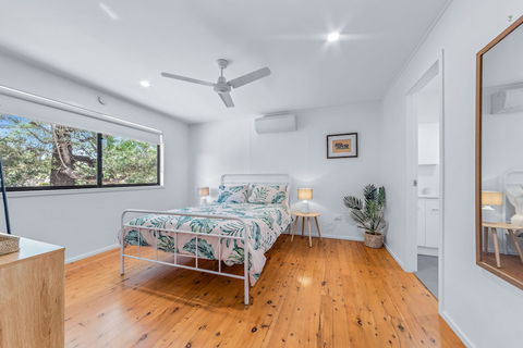 Coastal Cottage - Cannonvale - Accommodation Sunshine Coast 5