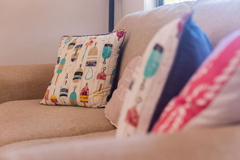 Coastal Cottage - Cannonvale - Accommodation Sunshine Coast 3