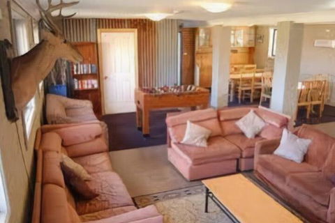 East Lake Travellers Lodge - Accommodation Sunshine Coast 2
