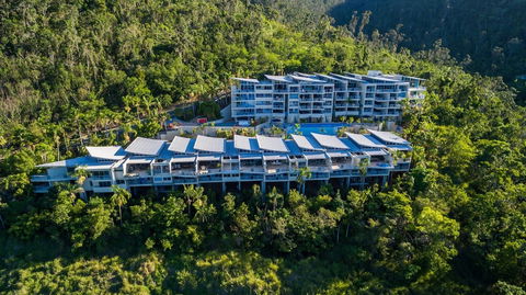 Azure Sea Whitsunday Resort - Accommodation Sunshine Coast 3