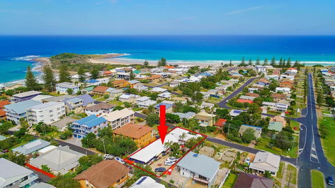 Clubyamba Beach Holiday Accommodation - Adults Only - Accommodation Sunshine Coast 2