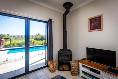 Mandalay Villas - Villa 2 - Accommodation Sunshine Coast 6