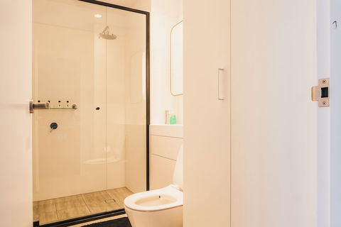 Victoria One Suites - Accommodation Sunshine Coast 3