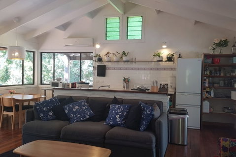 1 Bedroom Home Surrounded By Nature - Accommodation Sunshine Coast 3