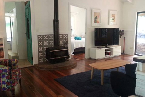 1 Bedroom Home Surrounded By Nature - Accommodation Sunshine Coast 6