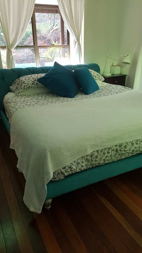 1 Bedroom Home Surrounded By Nature - Accommodation Sunshine Coast 2