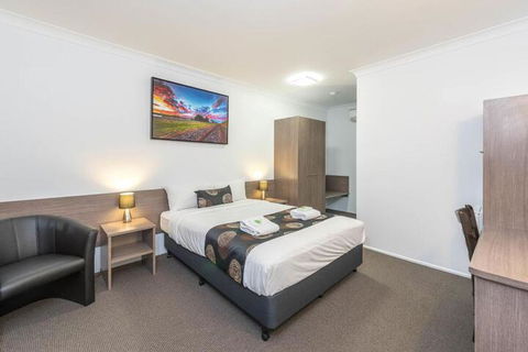Alexandra Inn - Accommodation Sunshine Coast 2
