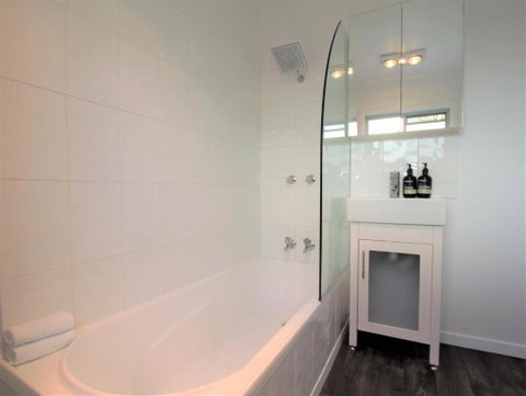 Horlock House - Accommodation Sunshine Coast 2