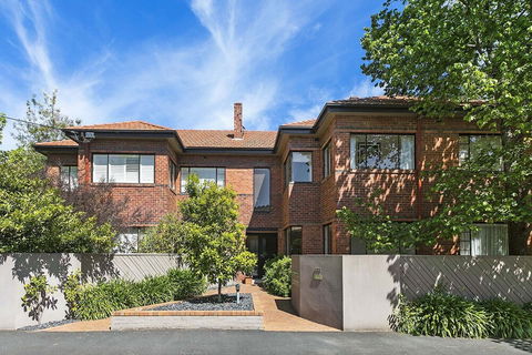 Boutique Stays - Frankie's Place - Accommodation Sunshine Coast 3