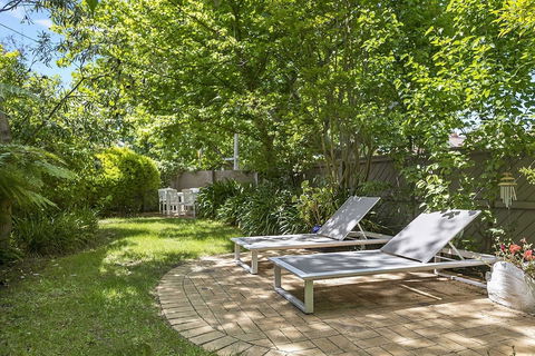 Boutique Stays - Frankie's Place - Accommodation Sunshine Coast 1