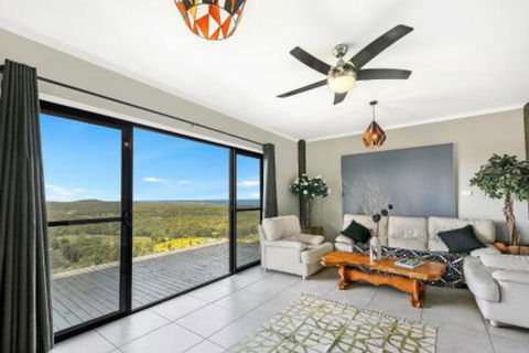 Eagles Loft - Accommodation Sunshine Coast 7