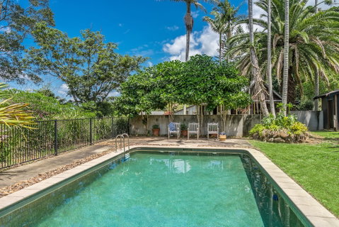 Your Luxury Escape - Cedar View - Accommodation Sunshine Coast 1
