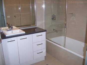 Harbour Views - Accommodation Sunshine Coast 4