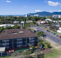 Cairns Holiday Lodge - Accommodation Sunshine Coast