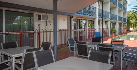 Cairns Holiday Lodge - Accommodation Sunshine Coast 4