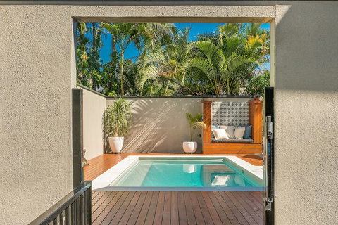 A PERFECT STAY - 3 Little Pigs - Accommodation Sunshine Coast 4