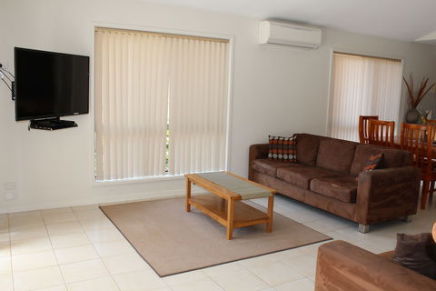 Parker By The Sea - Accommodation Sunshine Coast 2