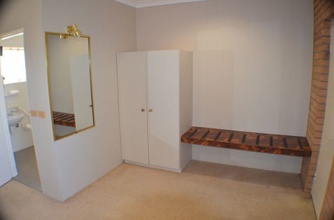 Deer Park Motor Inn - Accommodation Sunshine Coast 6