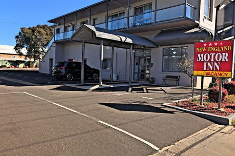 New England Motor Inn - Accommodation Sunshine Coast 6