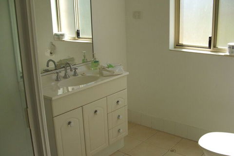 Harbourside Motel - Accommodation Sunshine Coast 4
