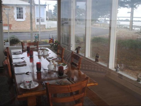 Vue De M Bed & Breakfast - Accommodation Sunshine Coast 4