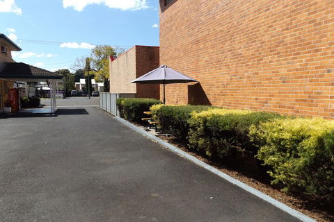 Civic Motel - Accommodation Sunshine Coast 5
