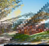 Bridges on Meninya Motel  Apartments - Accommodation Sunshine Coast