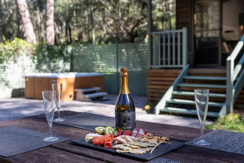 Cottages On Mount View - Accommodation Sunshine Coast 2