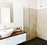 Polperro Villas - Accommodation Sunshine Coast