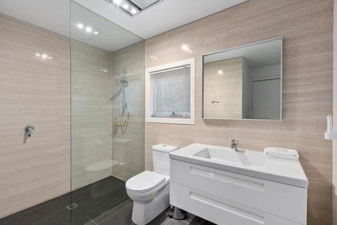The Lane House - Accommodation Sunshine Coast 3