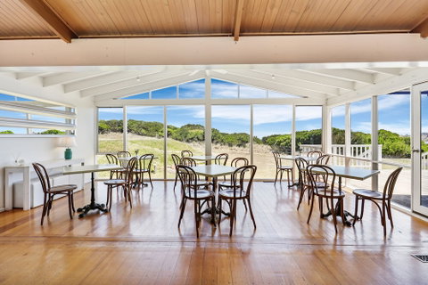Clifftop Boutique Accommodation - Accommodation Sunshine Coast 3