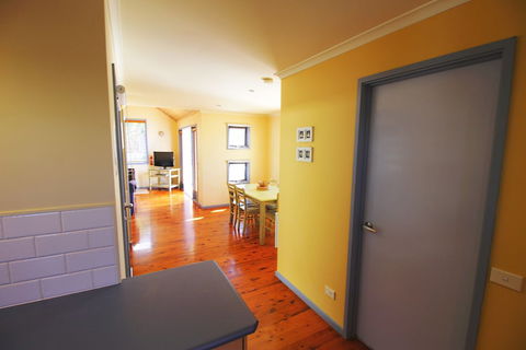 Rayville Boat Houses - Accommodation Sunshine Coast 2