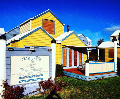Rayville Boat Houses - Accommodation Sunshine Coast 0
