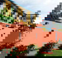 Cedar Lodge Motel Townsville - Accommodation Sunshine Coast