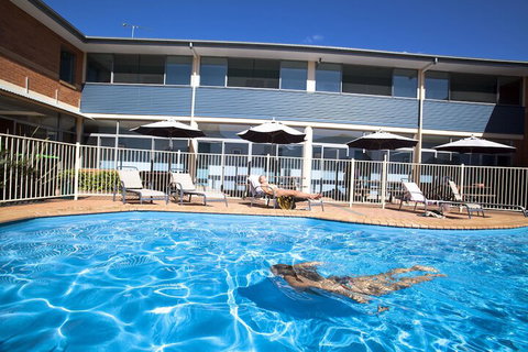 Coffs Harbour YHA Hostel / Backpackers - Accommodation Sunshine Coast 4