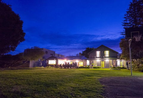 Dunsborough Beachouse YHA Hostel - Accommodation Sunshine Coast 5