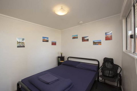 Alice Lodge Backpackers - Accommodation Sunshine Coast 6