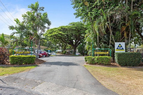 First City Caravilla - Accommodation Sunshine Coast 3