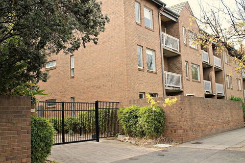 Adelaide Dresscircle Apartments Archer Street - Accommodation Sunshine Coast 5