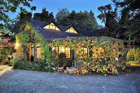 Arnica Views - Accommodation Sunshine Coast 3