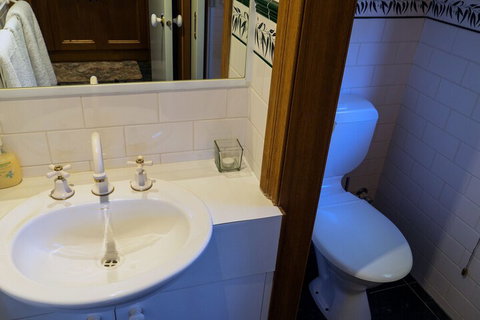 Arnica Views - Accommodation Sunshine Coast 7