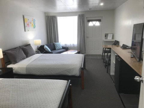 Cook's Endeavour Motor Inn - Accommodation Sunshine Coast 6