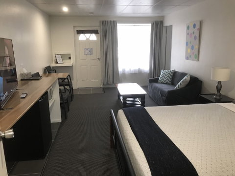 Cook's Endeavour Motor Inn - Accommodation Sunshine Coast 4