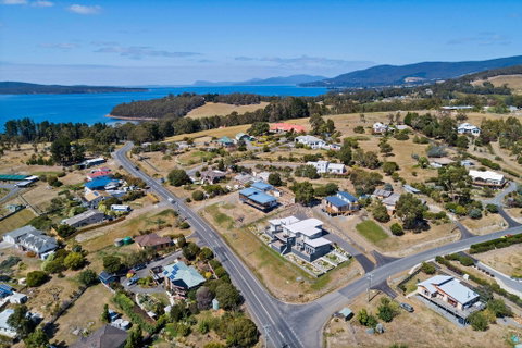 The Cove Kettering - Accommodation Sunshine Coast 5