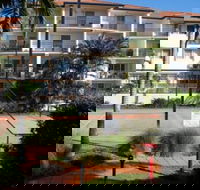 Blue Water Bay Luxury Villas - Accommodation Sunshine Coast