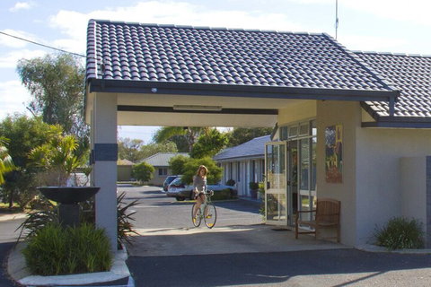 Gale Street Motel And Villas - Accommodation Sunshine Coast 1