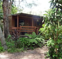 Samurai Beach Bungalows Port Stephens YHA - Accommodation Sunshine Coast