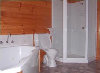Silver Ridge Retreat - Accommodation Sunshine Coast 5