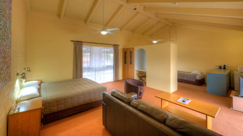 Motel Meneres - Accommodation Sunshine Coast 6