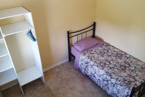 Castaways Backpackers - Accommodation Sunshine Coast 2